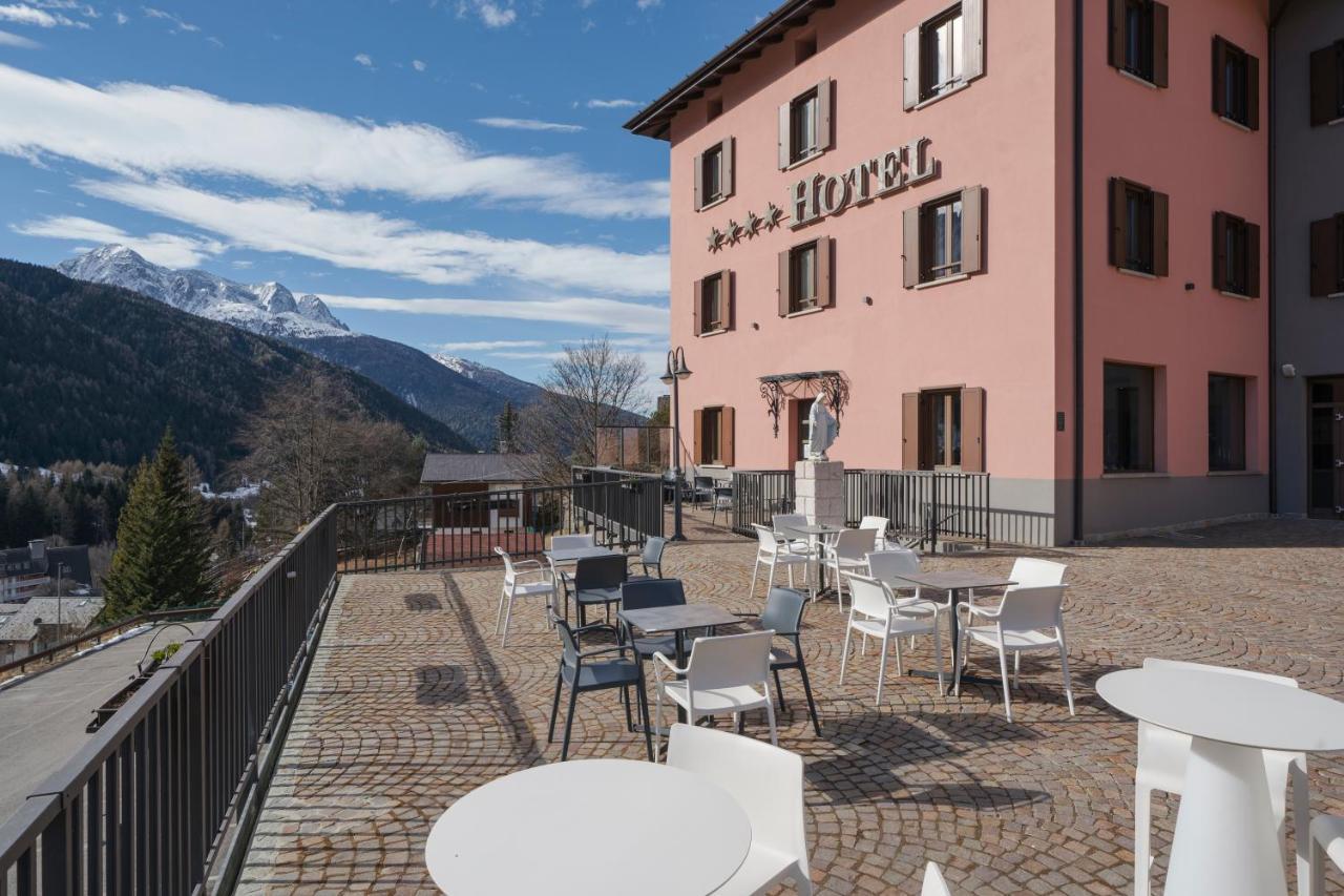 Hotel Garni Cristallo Ponte Di Legno Kültér fotó
